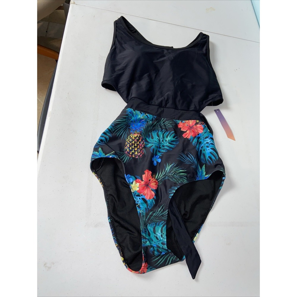 Molybell Women's Swimsuit Size XL Stylish Swimwear Beachwear One-Piece